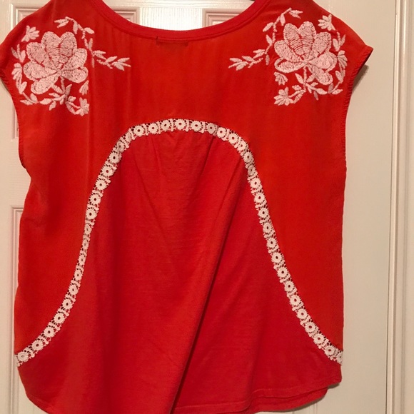 Embroidered top - Picture 2 of 2